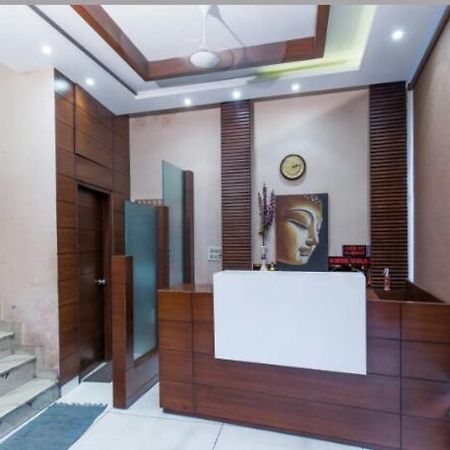 Hotel Brown Лудхіяна Екстер'єр фото